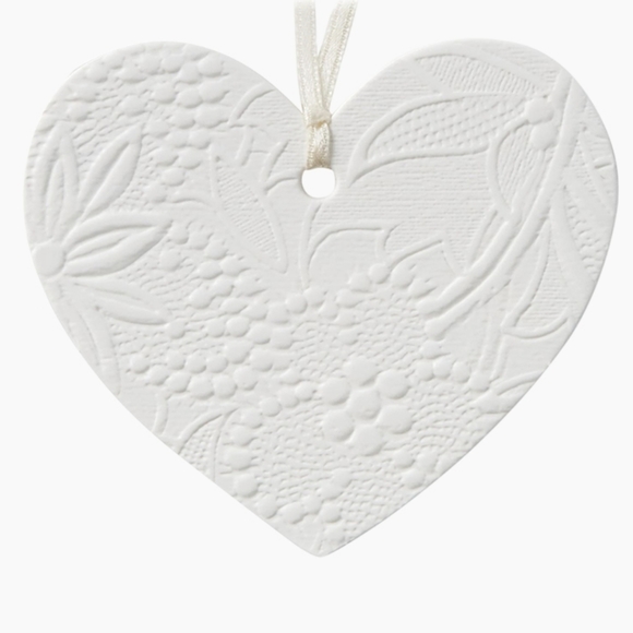 Hallmark Butterfly & Heart Gift Trim - Picture 1 of 6